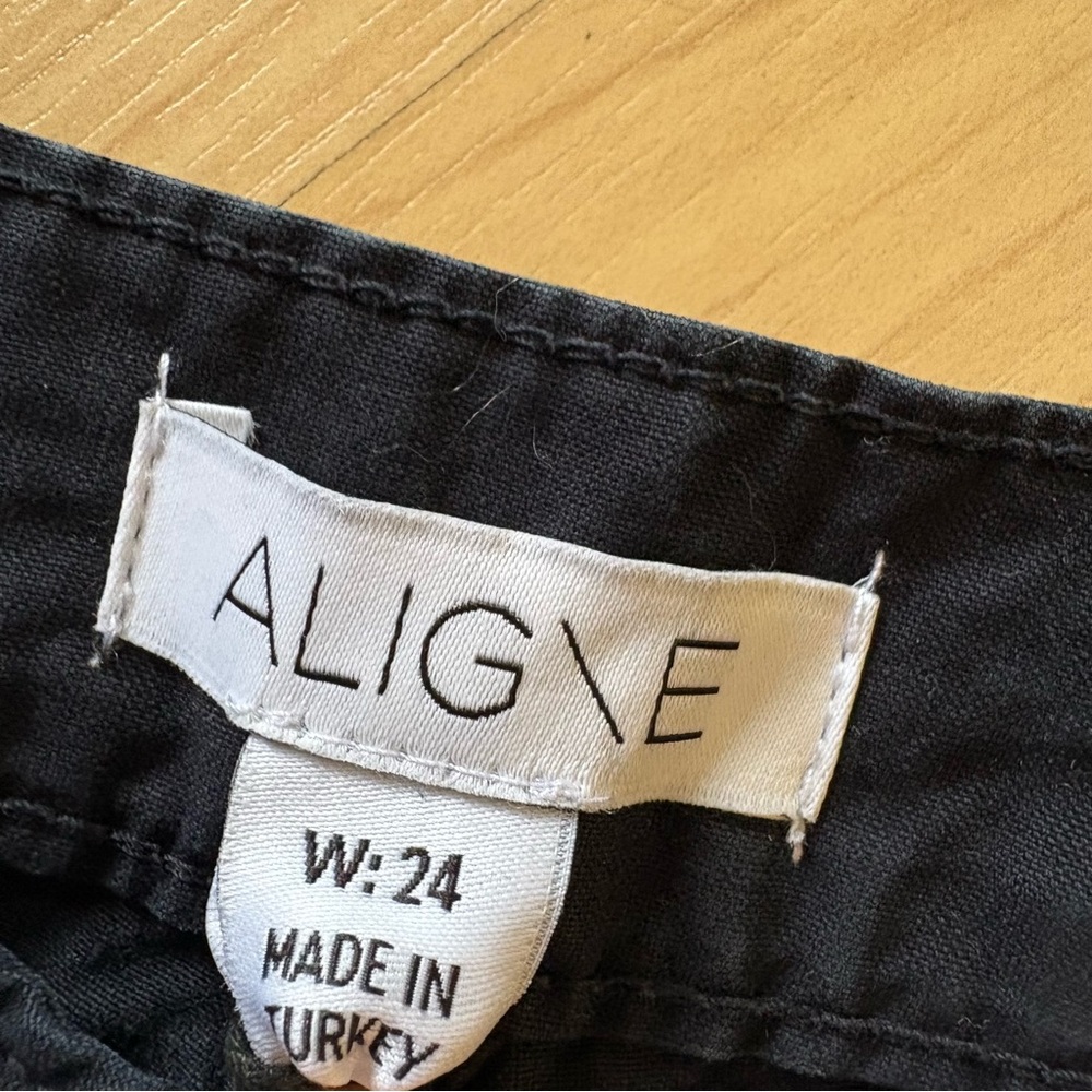 ALIGNE Nyah Navy Barrel Pants Size 24 NWT - Picture 9 of 9